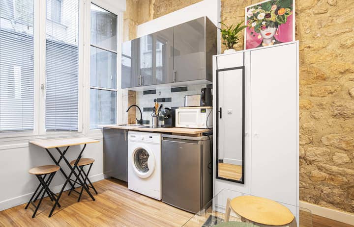 APPARTEMENT MEUBLE PARIS
